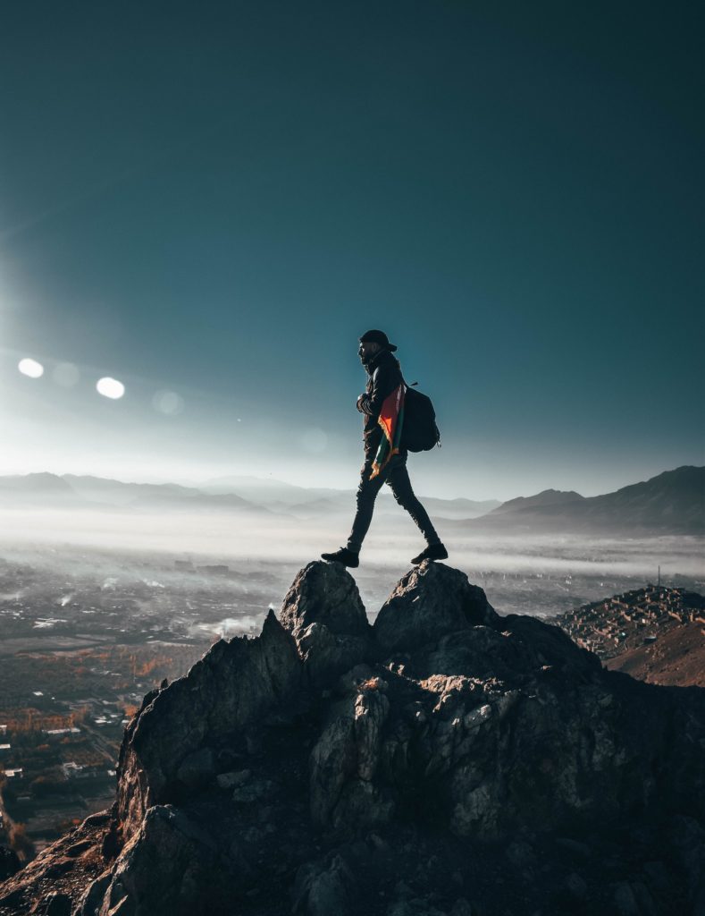 adventure-backpacker-clear-sky-1576937